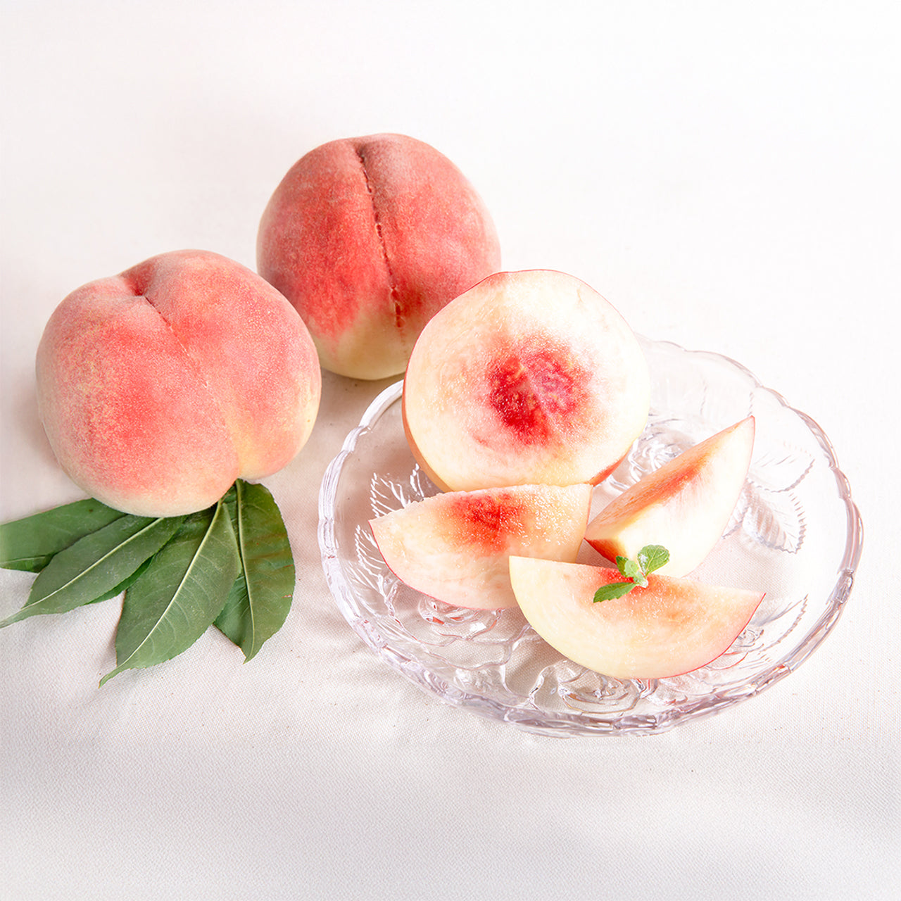 【白桃】350g~450g × 2個入 or 5個入(化粧箱入)