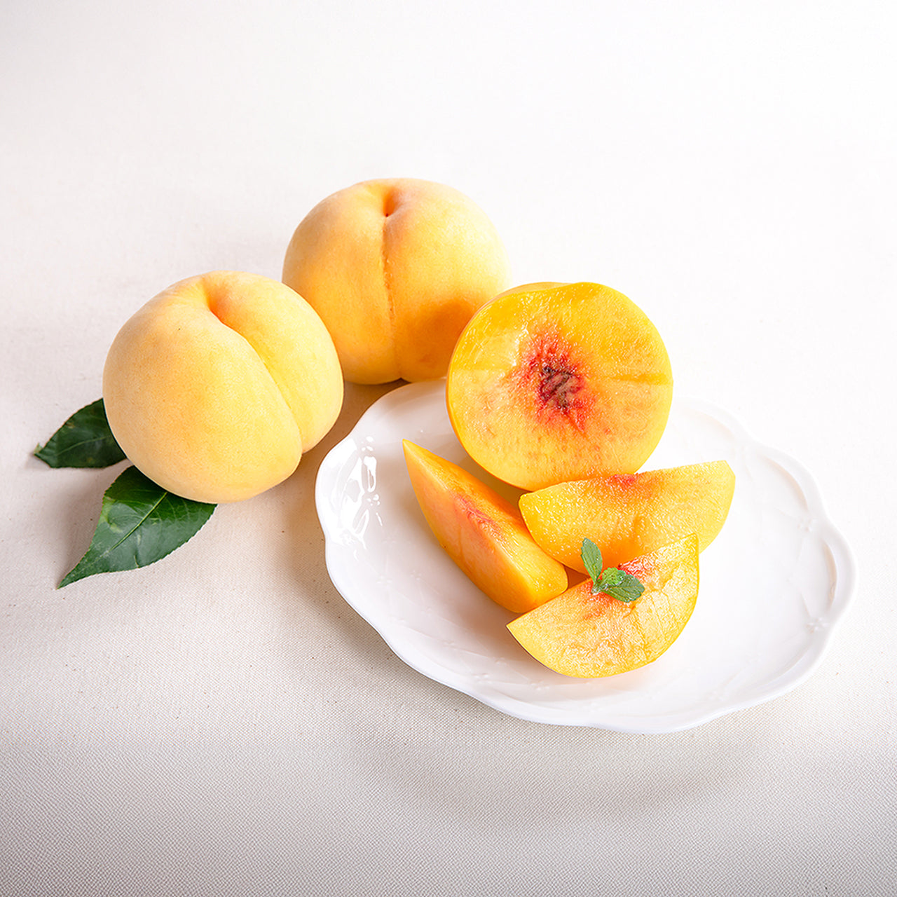 [Golden Peach] 270-300g × 3 pcs (in gift box)