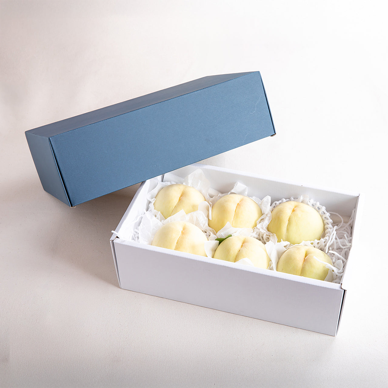 [Snow Peach] 250g~290g × 6 or 7 pcs (in gift box)